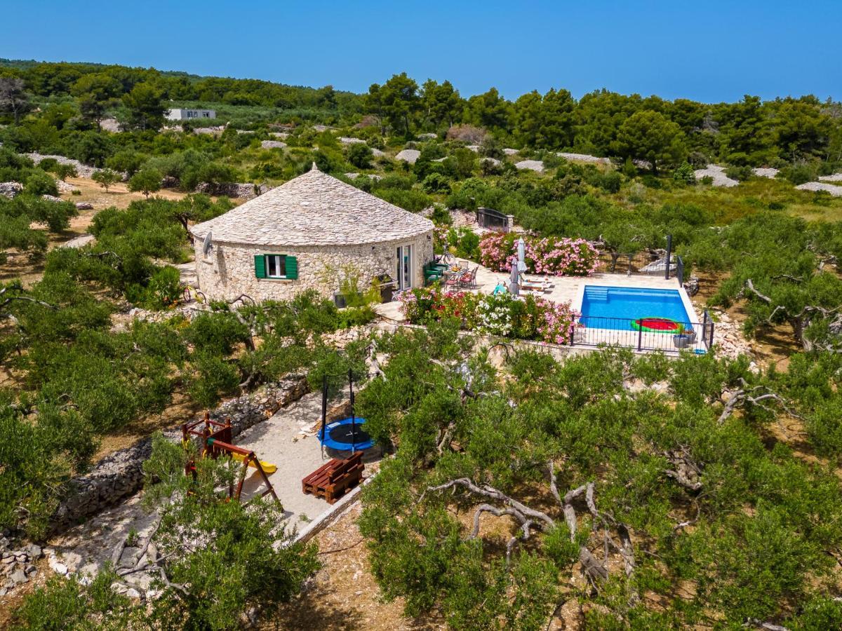 Island Getaway - Heritage House Mirce 외부 사진