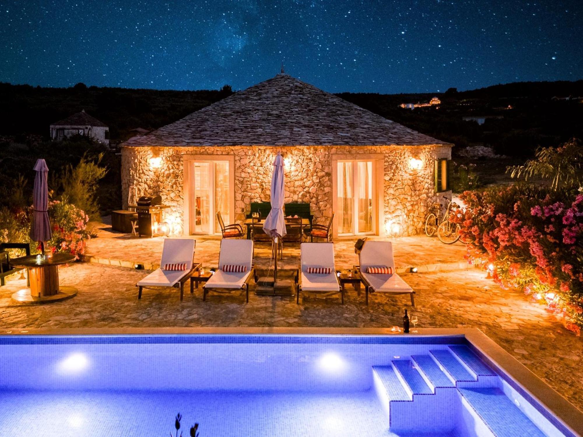 Island Getaway - Heritage House Mirce 외부 사진