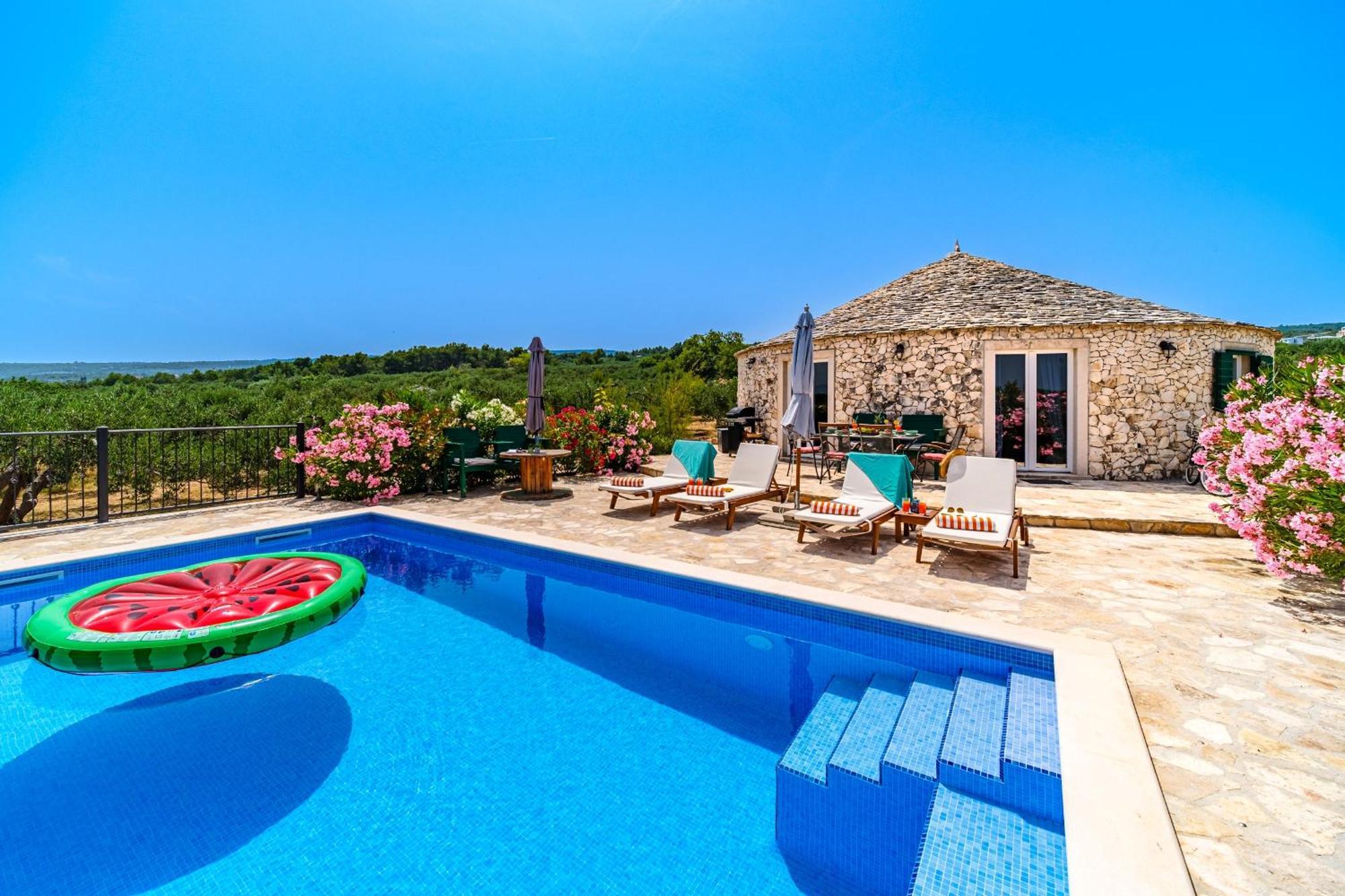 Island Getaway - Heritage House Mirce 외부 사진